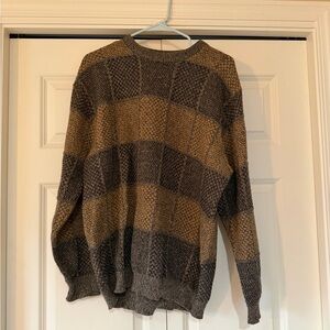 David Taylor Men's Tan and Gray Crewneck Sweater